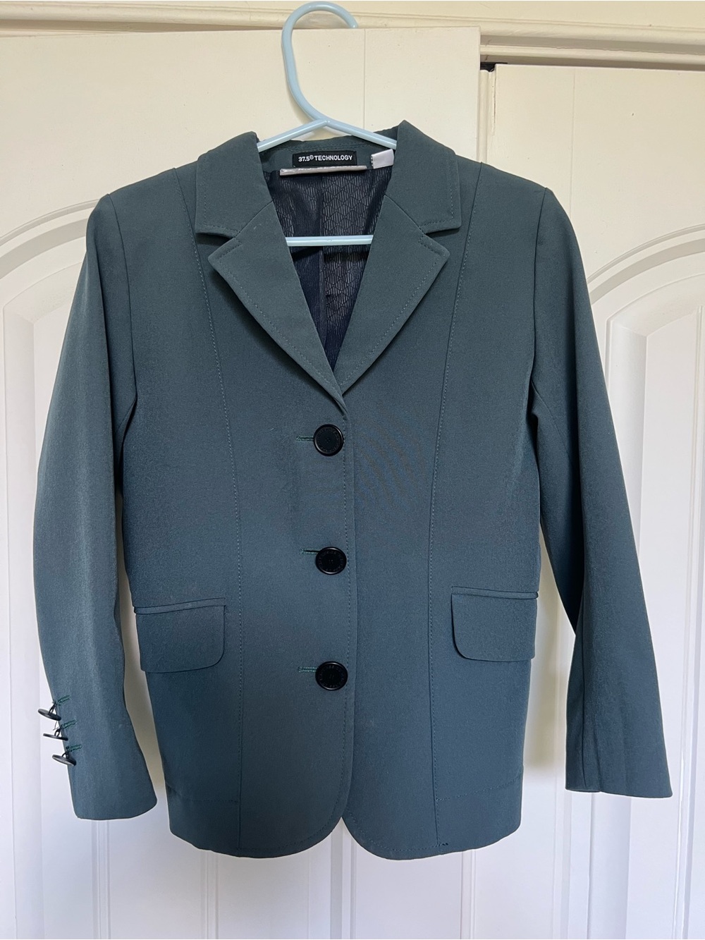 R.J. Classics kids size 4 show jacket